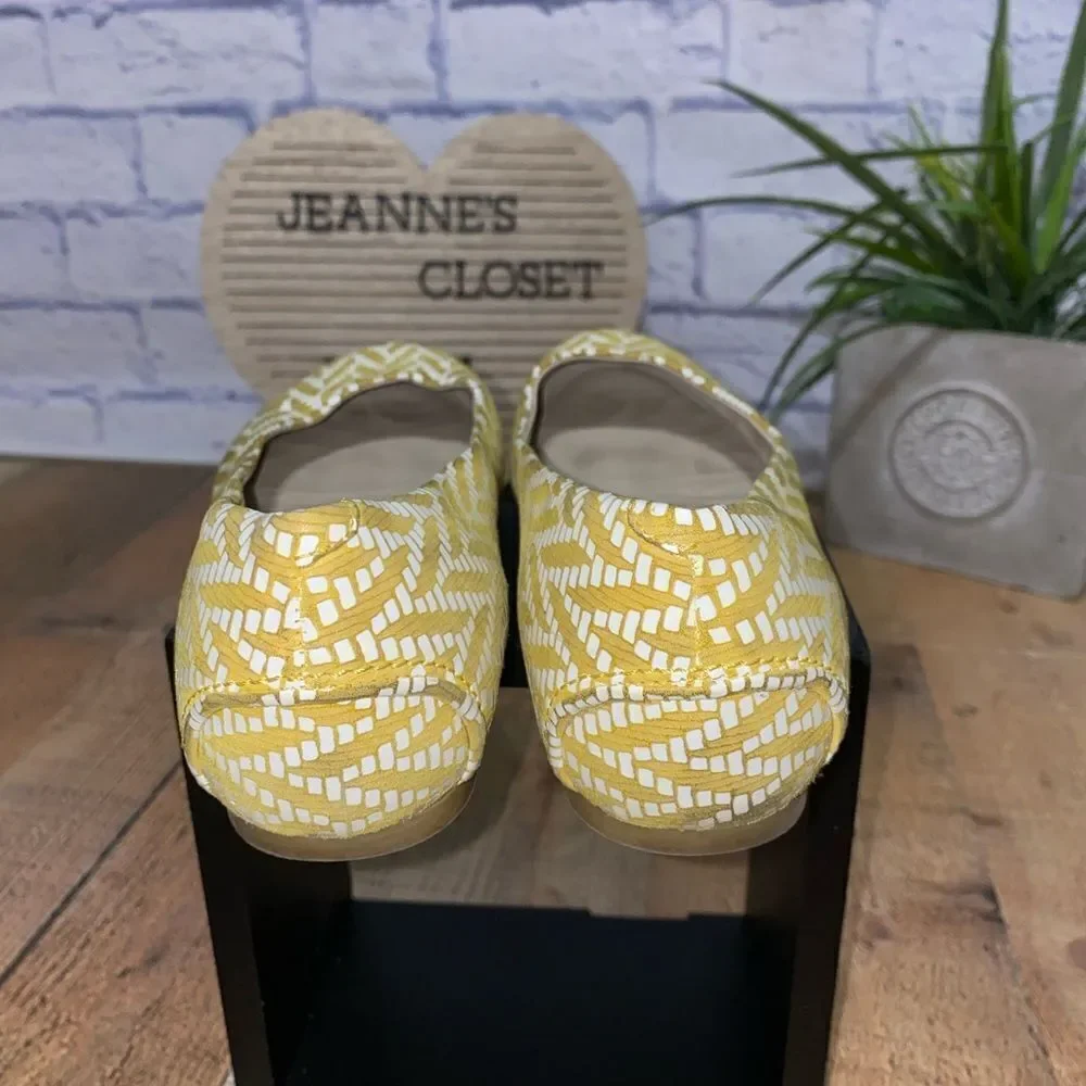 SAS Lacey - Ballet Flat Color: Chevron Yellow